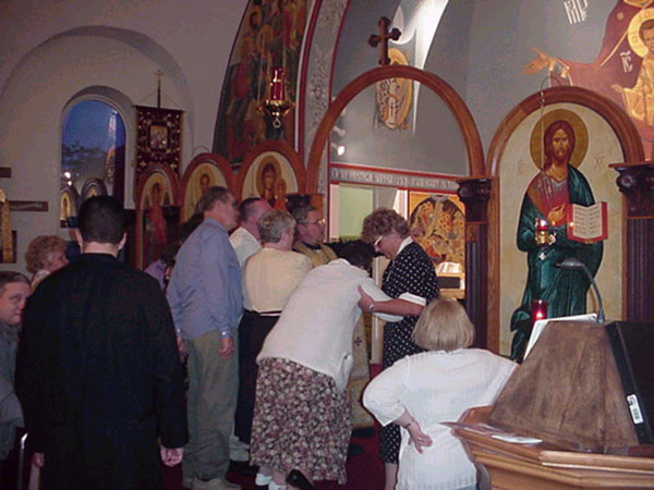 Residents View the Altar
