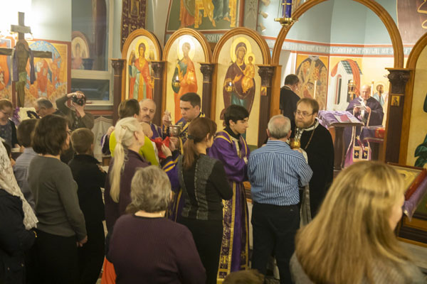 Scene from St.
Lukes Hosts Combined Pre-sanctified Liturgy.